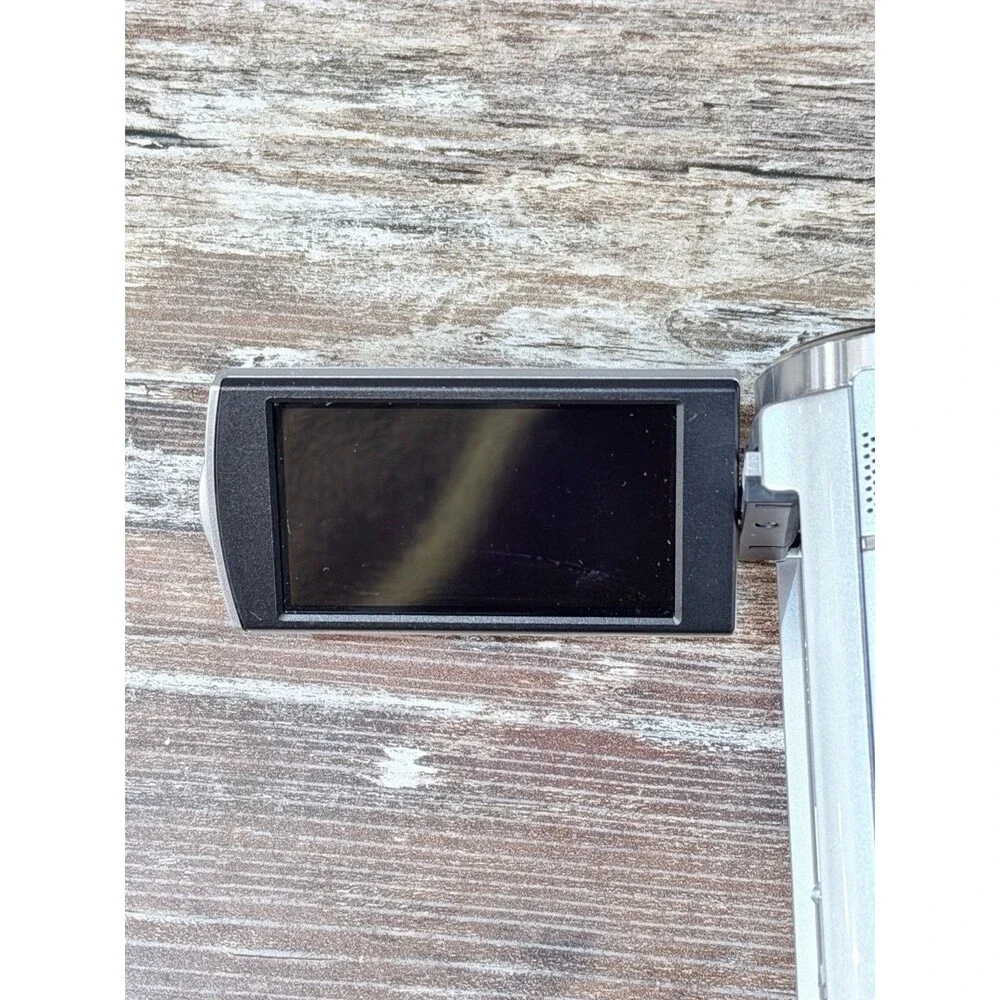 Sony Handycam DCR-SR68 Silver Video Digital Camcorder 60x Zoom 2 Battery Tested